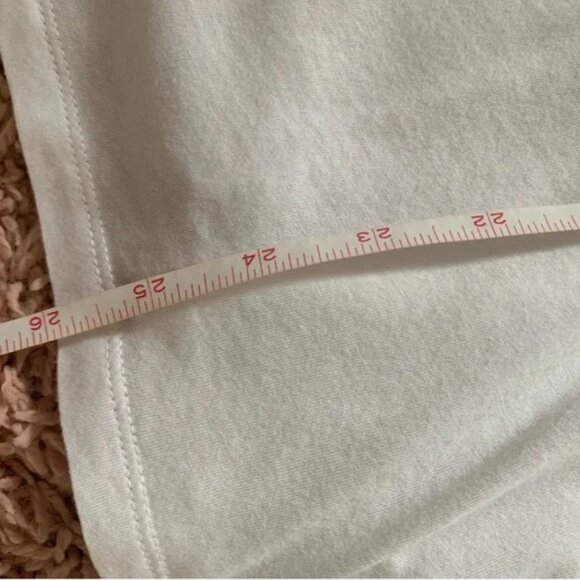 Gap White Eyelet Tank – XL | Effortlessly Chic - Picture 5 of 13